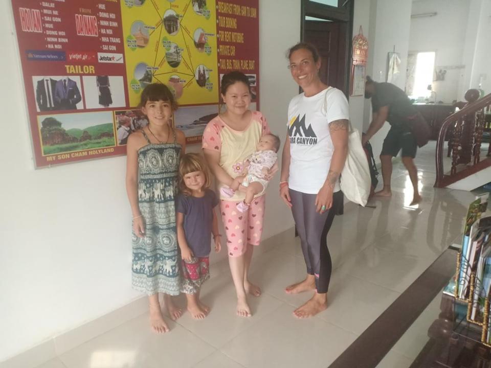 Sunshine Homestay ホイアン エクステリア 写真